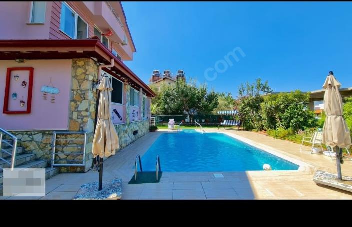 Image No.28-5 Bed Villa for sale