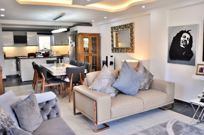 Image No.7-Villa de 4 chambres à vendre à Karagedik