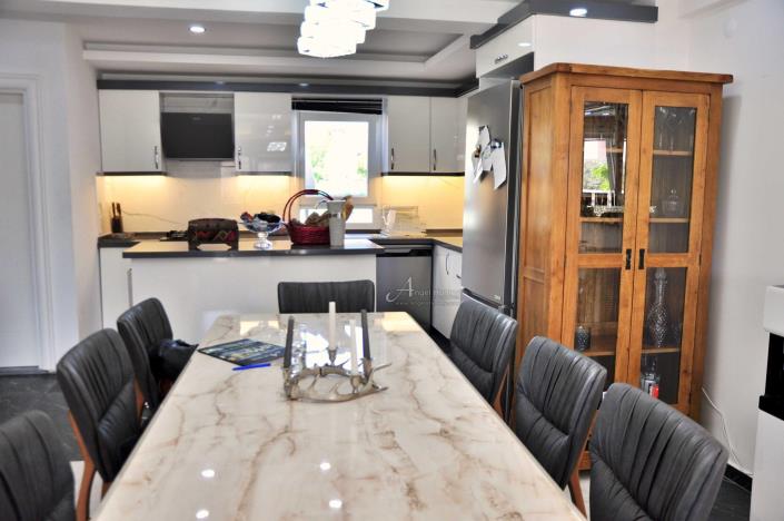 Image No.8-Villa de 4 chambres à vendre à Karagedik