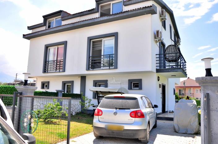 Image No.2-Villa de 4 chambres à vendre à Karagedik