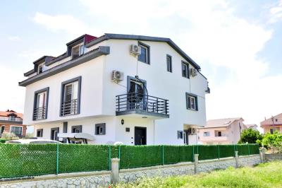 Villa de 4 chambres à vendre à Karagedik