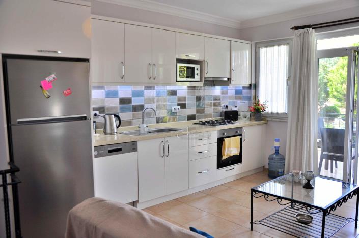 Image No.18-3 Bed Apartment for sale