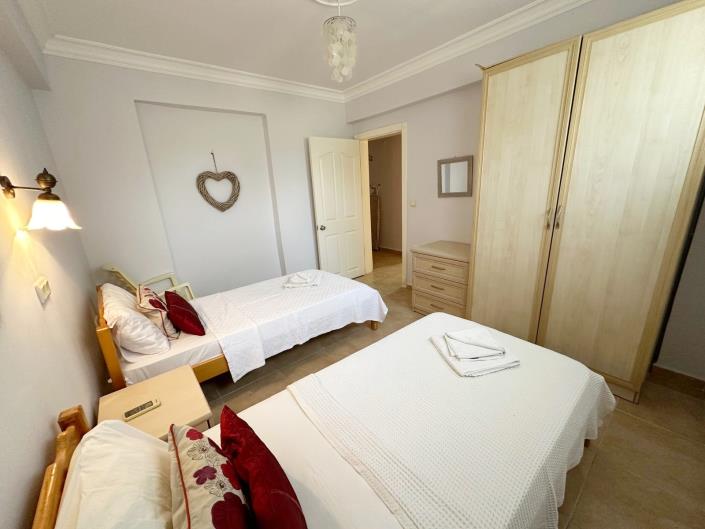 Image No.33-3 Bed Apartment for sale