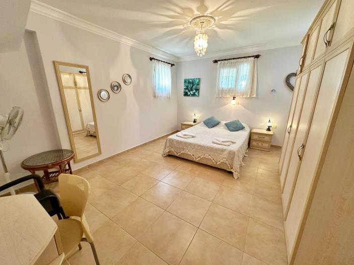 Image No.41-3 Bed Apartment for sale