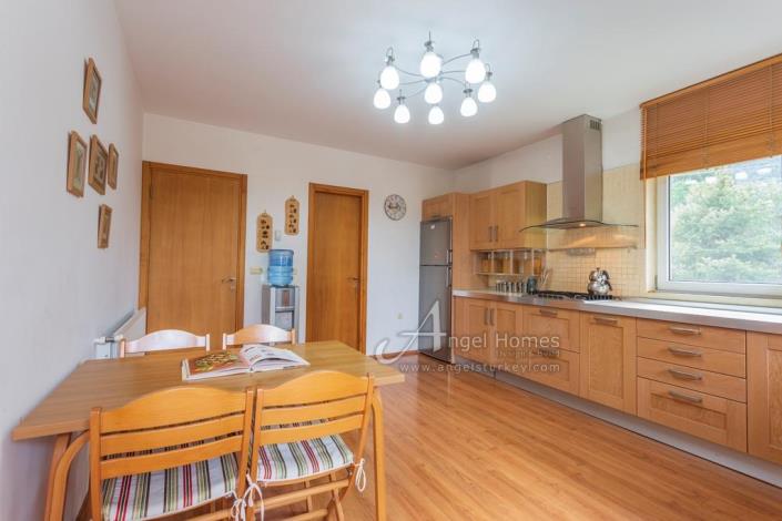 Image No.16-4 Bed Villa / Detached for sale