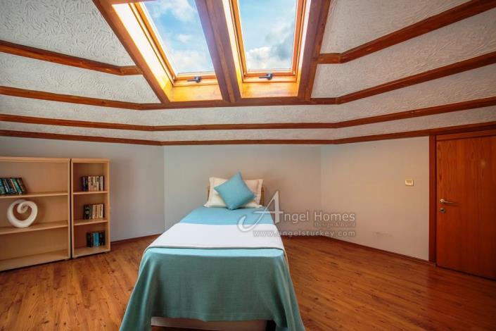 Image No.27-4 Bed Villa / Detached for sale