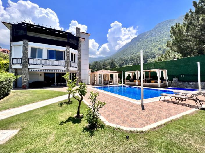 Image No.5-Villa de 8 chambres à vendre à Ovacik