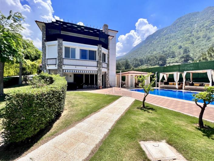 Image No.6-Villa de 8 chambres à vendre à Ovacik