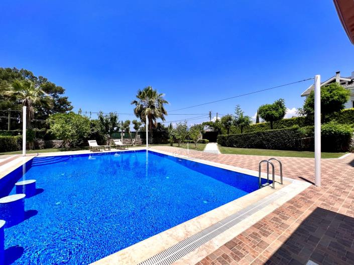 Image No.10-Villa de 8 chambres à vendre à Ovacik