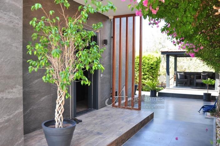 Image No.28-3 Bed Villa for sale