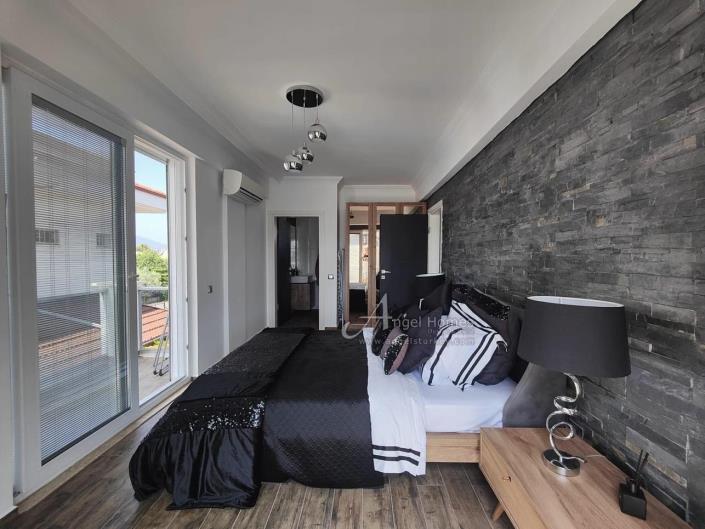 Image No.24-3 Bed Villa for sale