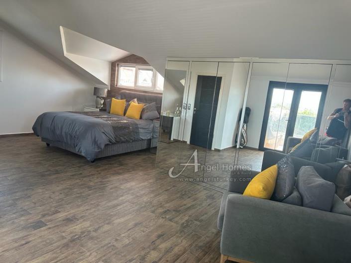 Image No.18-3 Bed Villa for sale