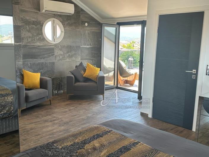 Image No.21-3 Bed Villa for sale