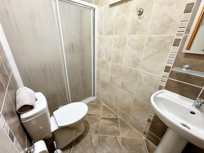 Image No.16-3 Bed Apartment for sale