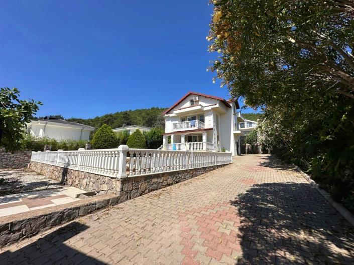 Image No.3-3 Bed Apartment for sale