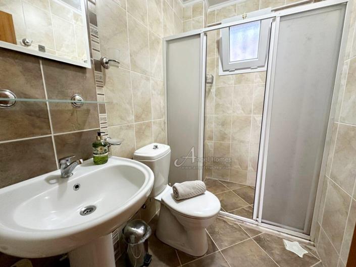 Image No.21-3 Bed Apartment for sale