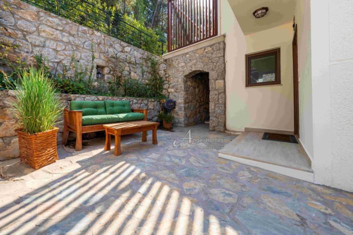 Image No.20-Villa / Détaché de 4 chambres à vendre à Faralya