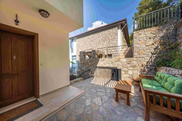 Image No.9-Villa / Détaché de 4 chambres à vendre à Faralya