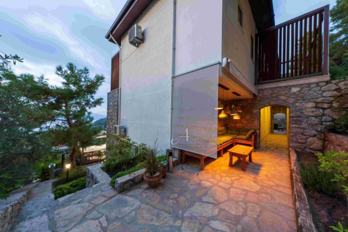 Image No.28-Villa / Détaché de 4 chambres à vendre à Faralya