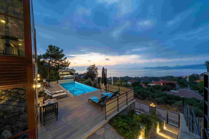 Image No.31-Villa / Détaché de 4 chambres à vendre à Faralya