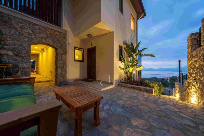 Image No.32-Villa / Détaché de 4 chambres à vendre à Faralya