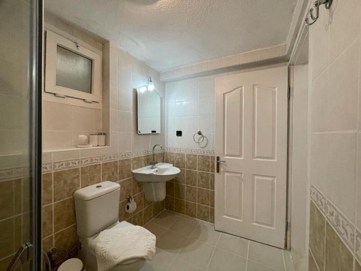 Image No.22-2 Bed Apartment for sale