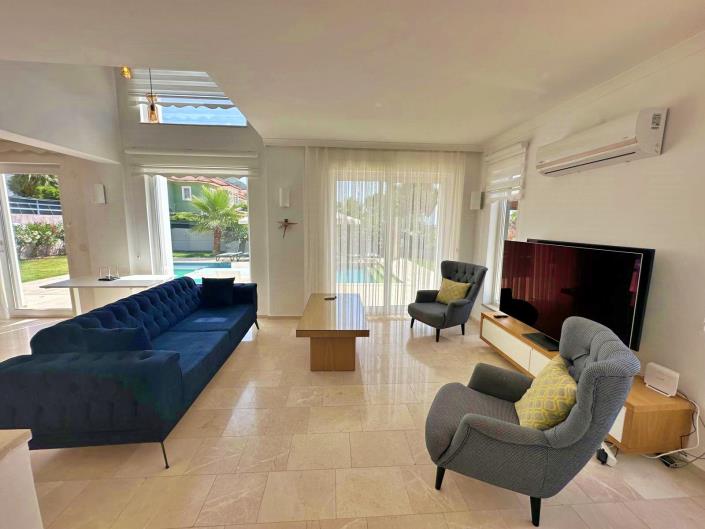 Image No.8-Villa / Détaché de 4 chambres à vendre à Ovacik