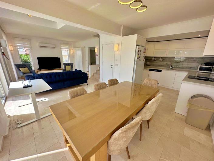 Image No.6-Villa / Détaché de 4 chambres à vendre à Ovacik