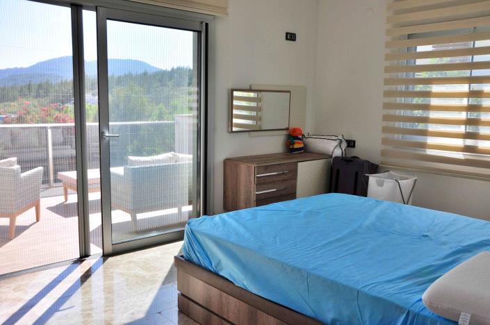 Image No.31-4 Bed Villa / Detached for sale