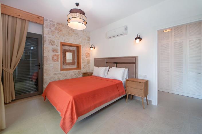 Image No.12-3 Bed Villa for sale