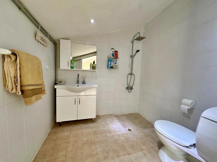 Image No.12-1 Bed Apartment for sale