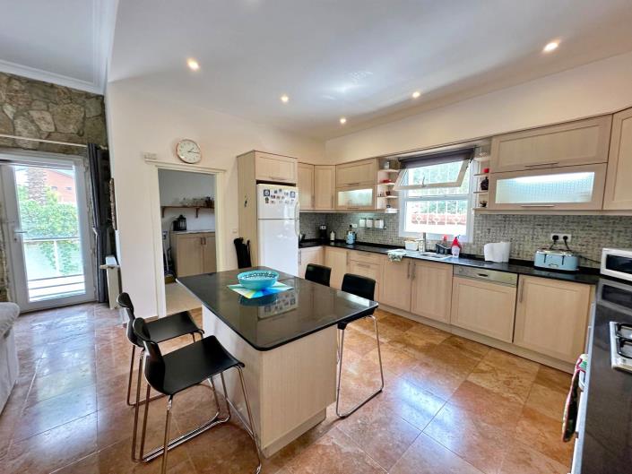 Image No.22-4 Bed Villa for sale