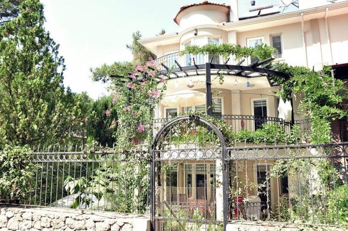 Image No.3-3 Bed Villa for sale