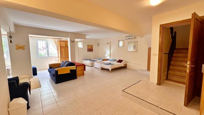 Image No.20-4 Bed Villa / Detached for sale