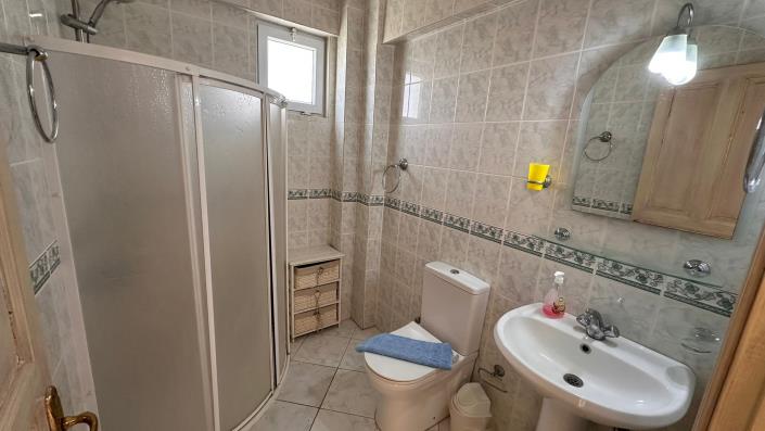 Image No.21-4 Bed Villa / Detached for sale