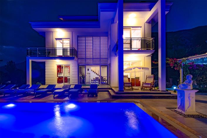 Image No.30-4 Bed Villa / Detached for sale