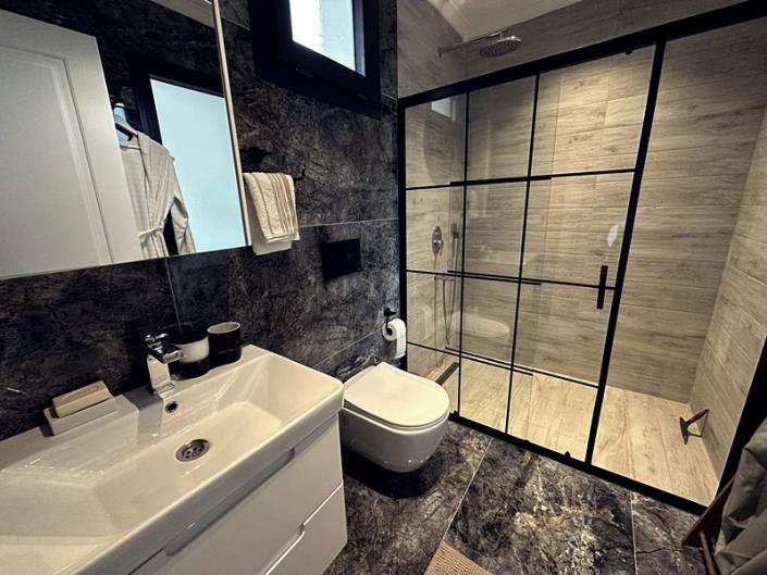 Image No.20-3 Bed Villa / Detached for sale