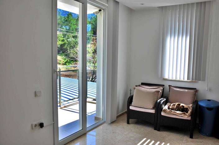 Image No.22-4 Bed Villa / Detached for sale