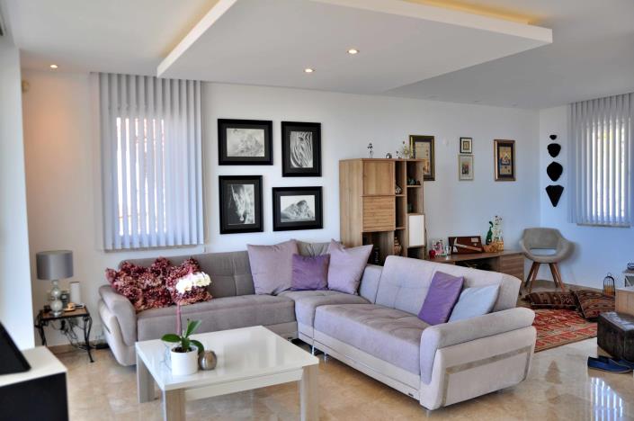 Image No.13-4 Bed Villa / Detached for sale