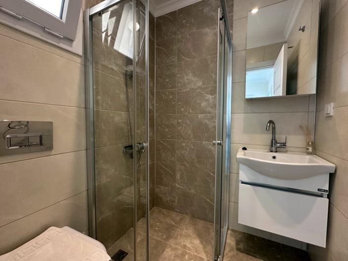 Image No.21-2 Bed Apartment for sale