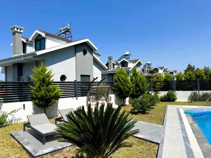 Image No.8-6 Bed Villa / Detached for sale