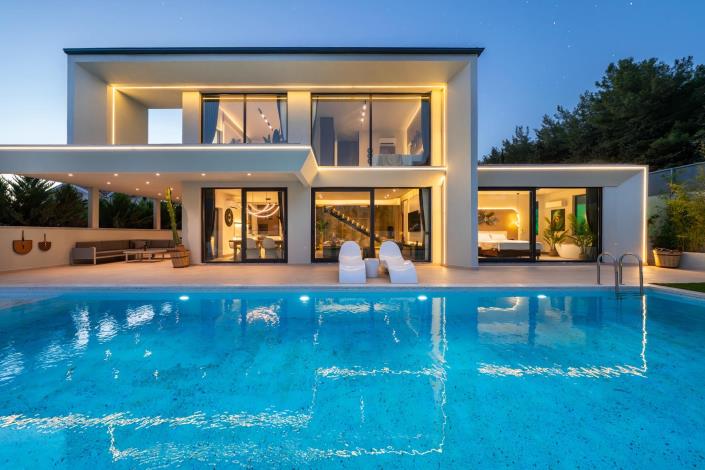 Image No.2-3 Bed Villa / Detached for sale