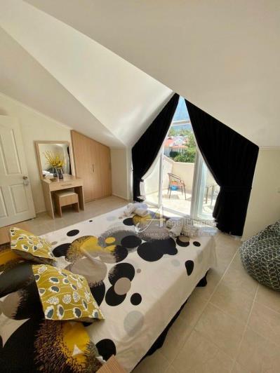 Image No.18-3 Bed Apartment for sale