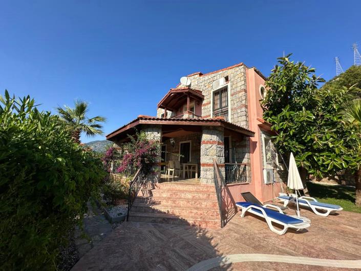 Image No.2-4 Bed Villa / Detached for sale