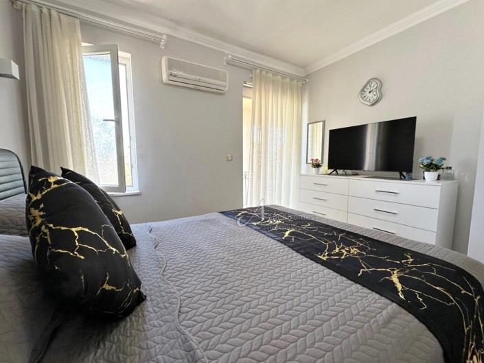 Image No.10-2 Bed Apartment for sale