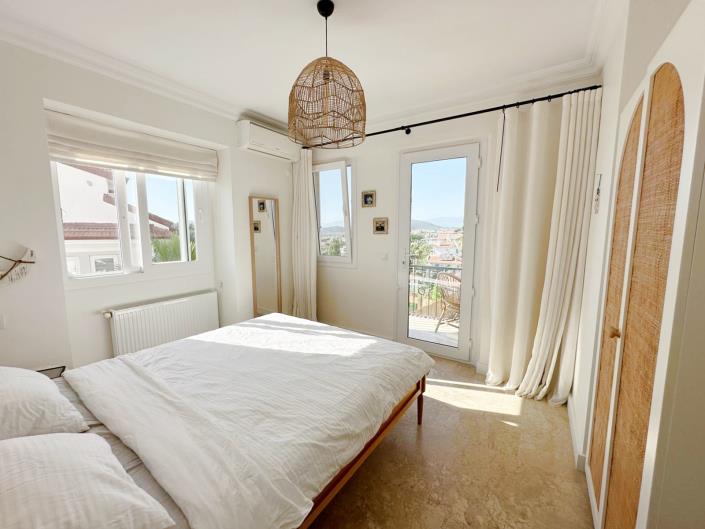 Image No.25-4 Bed Villa for sale