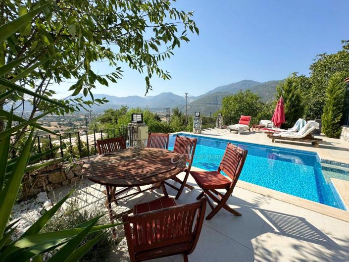 Image No.10-3 Bed Villa / Detached for sale