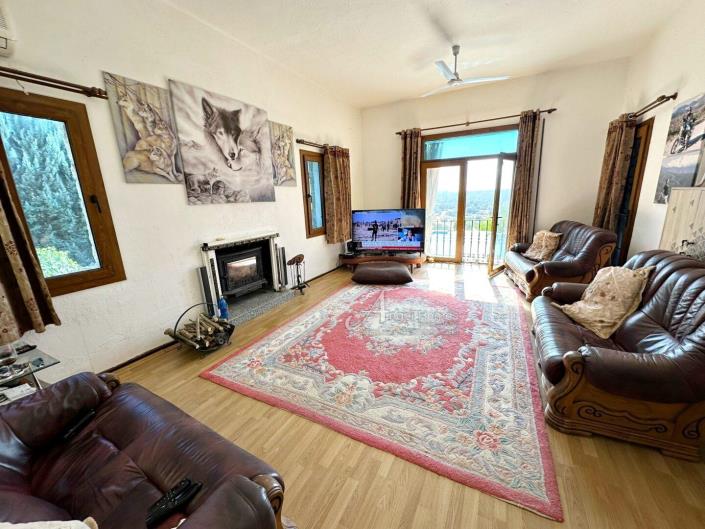 Image No.14-3 Bed Villa / Detached for sale