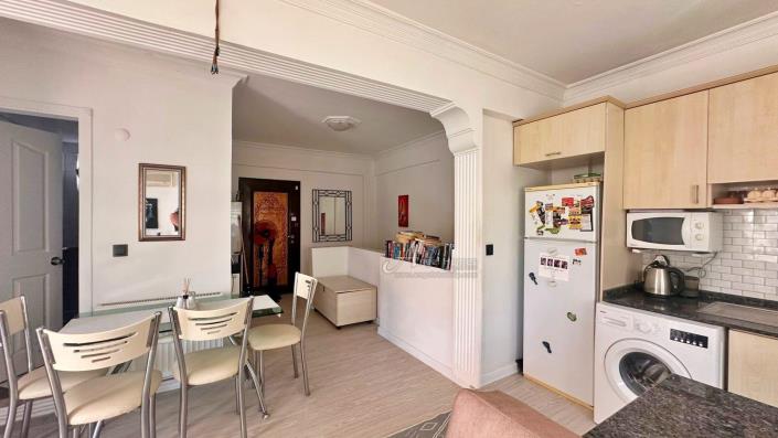 Image No.8-4 Bed Apartment for sale