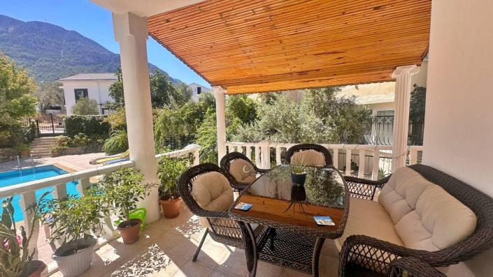 Image No.4-4 Bed Apartment for sale